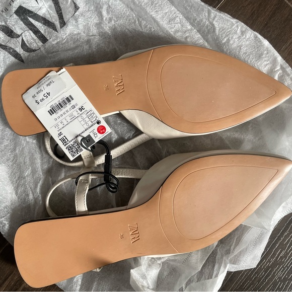 Zara Flats US size 6 - Picture 2 of 3